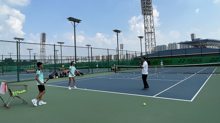 们在各自球 们在各自球