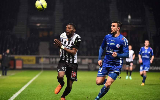 方面有所贡 方面有所贡