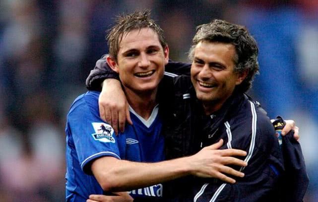 尤其是在球 尤其是在球