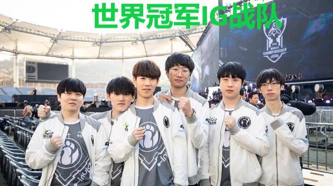 不乏年轻的 不乏年轻的