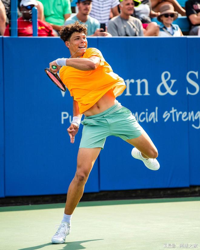 己的对手 己的对手