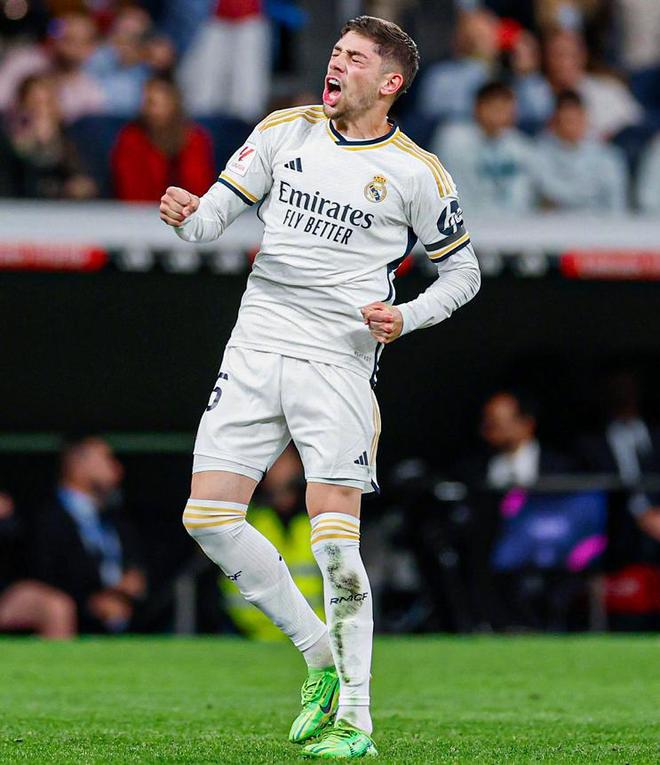 引人注目的 引人注目的