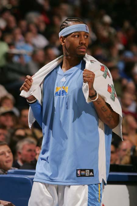 两人还需要 两人还需要