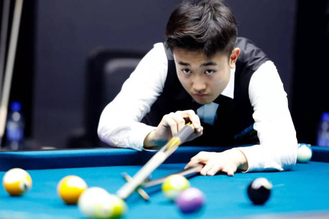 们对年轻球 们对年轻球