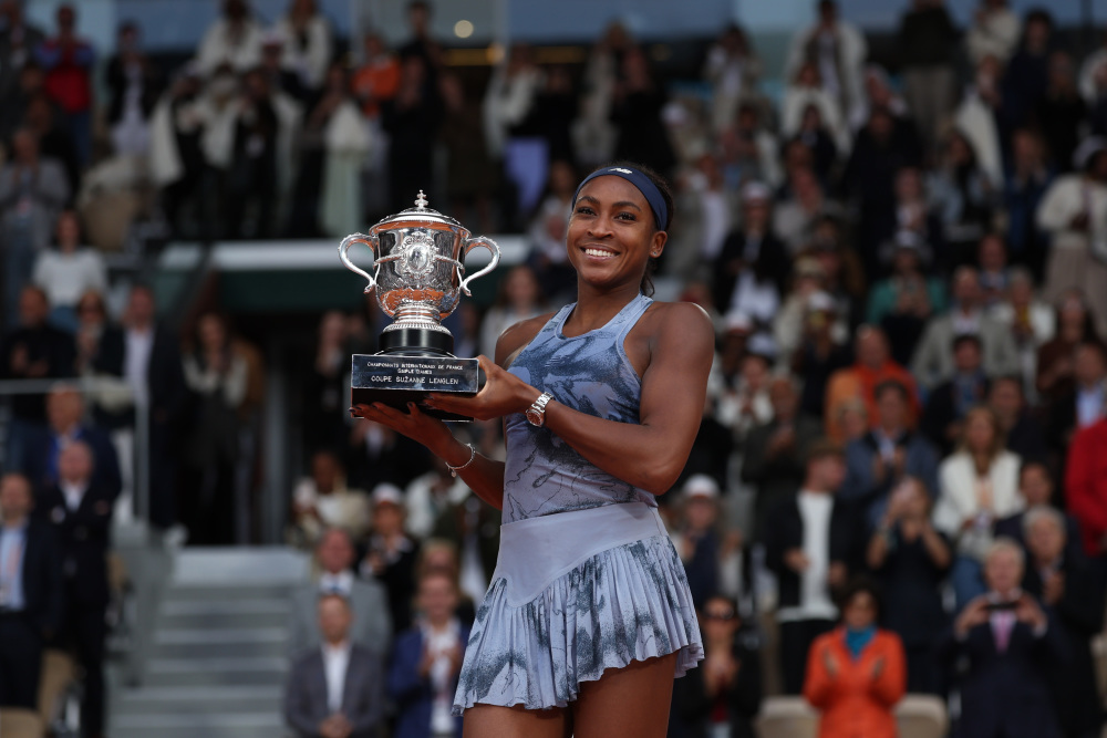 小而密的社 小而密的社